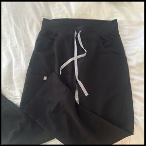 xs figs kade cargo scrub pants